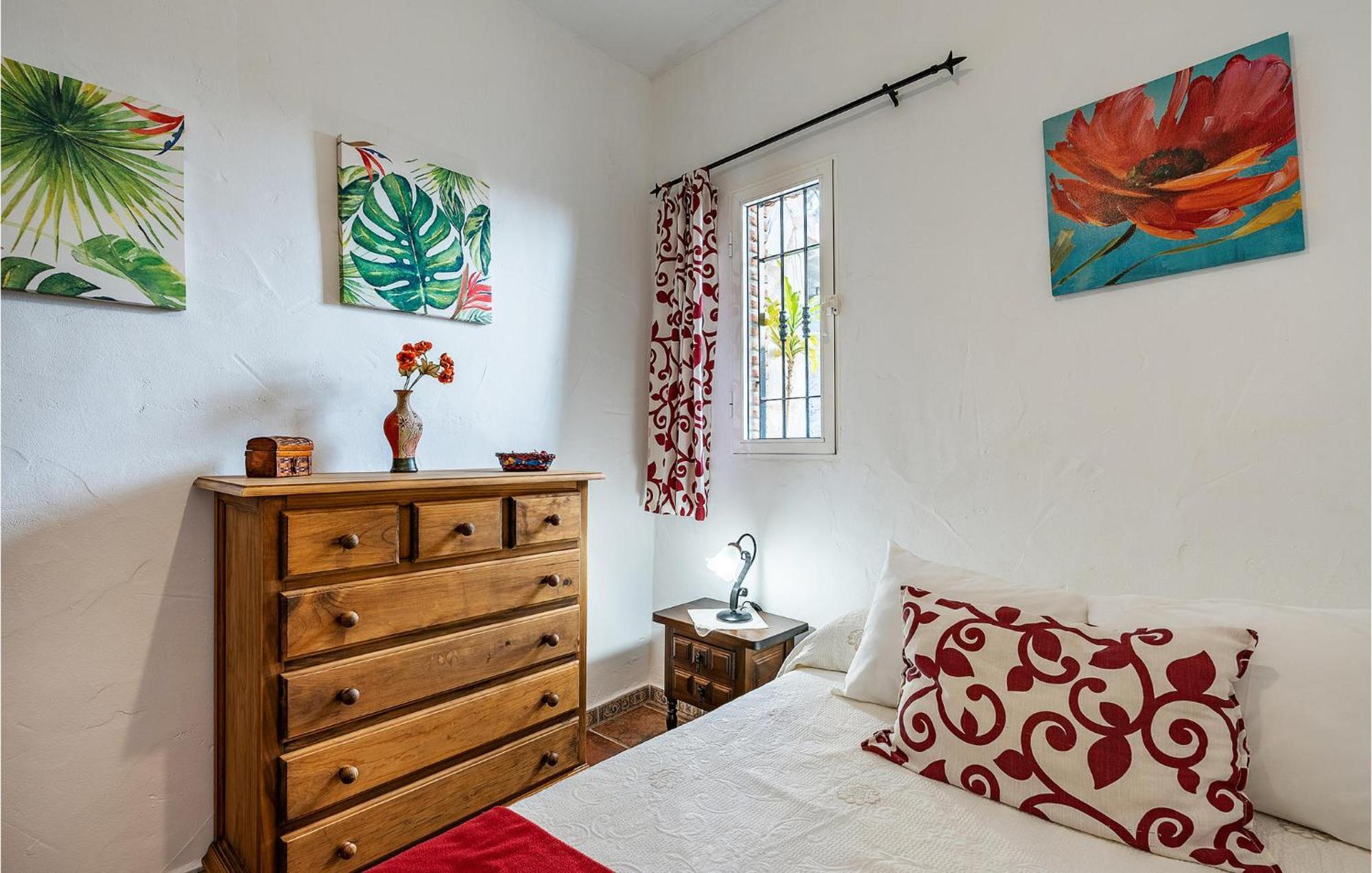 Amazing Home In Frigiliana With Kitchen エクステリア 写真
