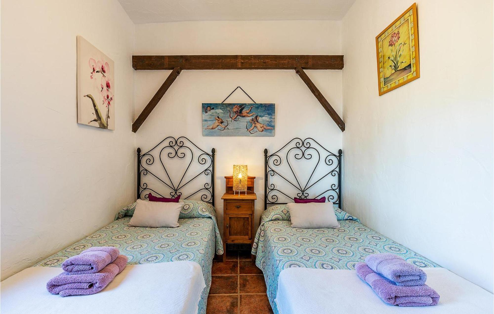 Amazing Home In Frigiliana With Kitchen エクステリア 写真