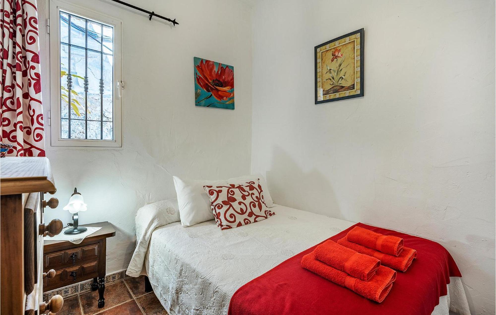 Amazing Home In Frigiliana With Kitchen エクステリア 写真
