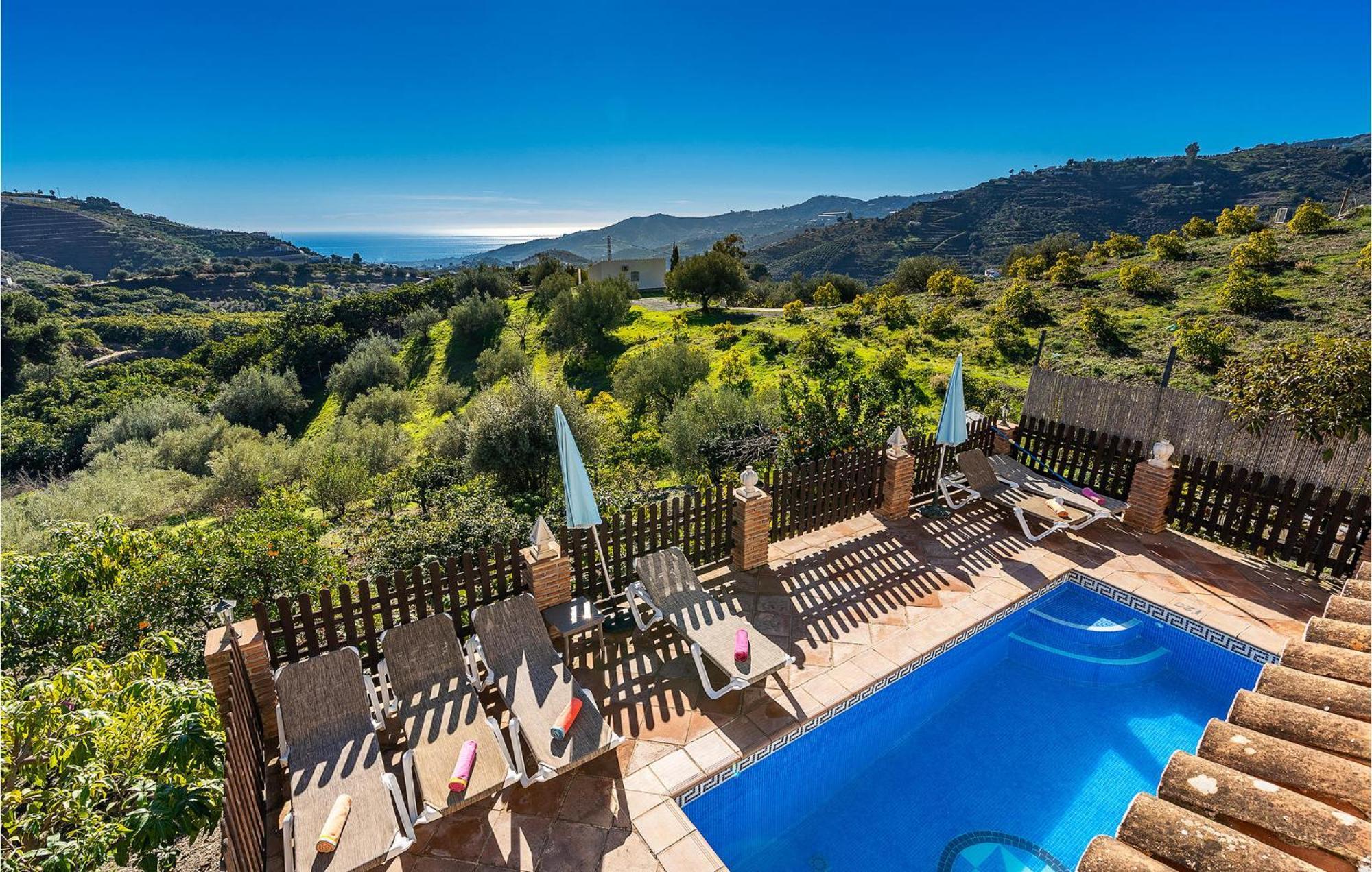 Amazing Home In Frigiliana With Kitchen エクステリア 写真