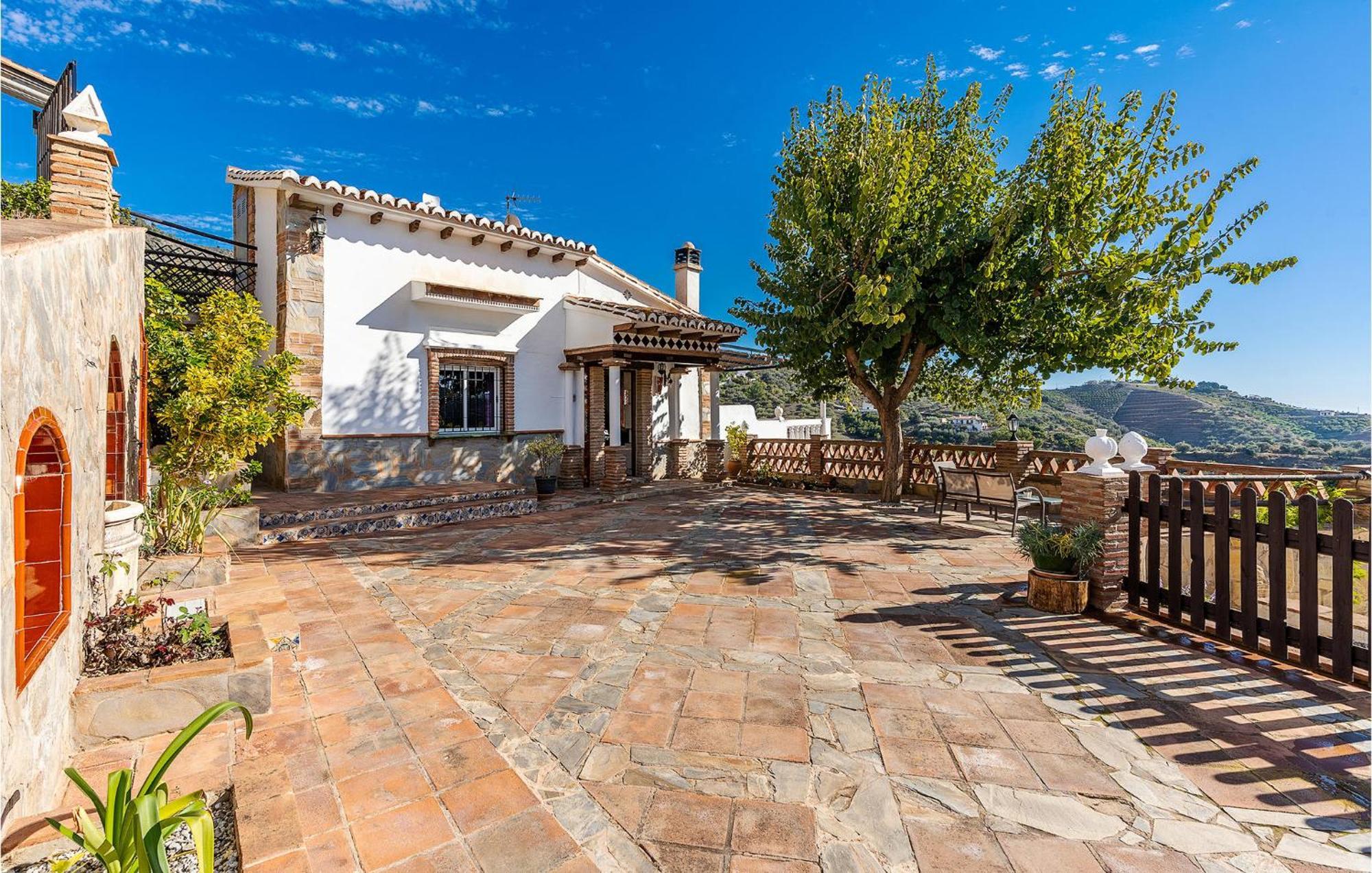 Amazing Home In Frigiliana With Kitchen エクステリア 写真